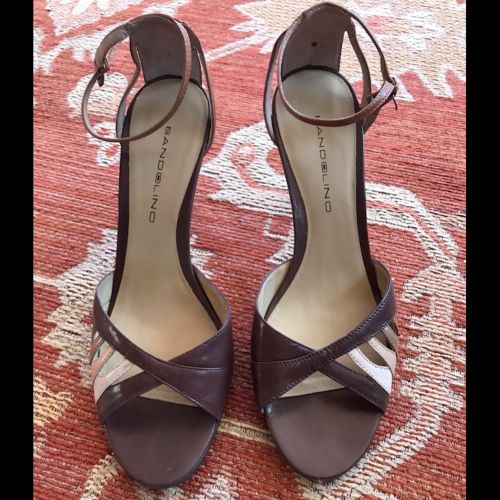 Bandolino leather heels  (size 7.5)